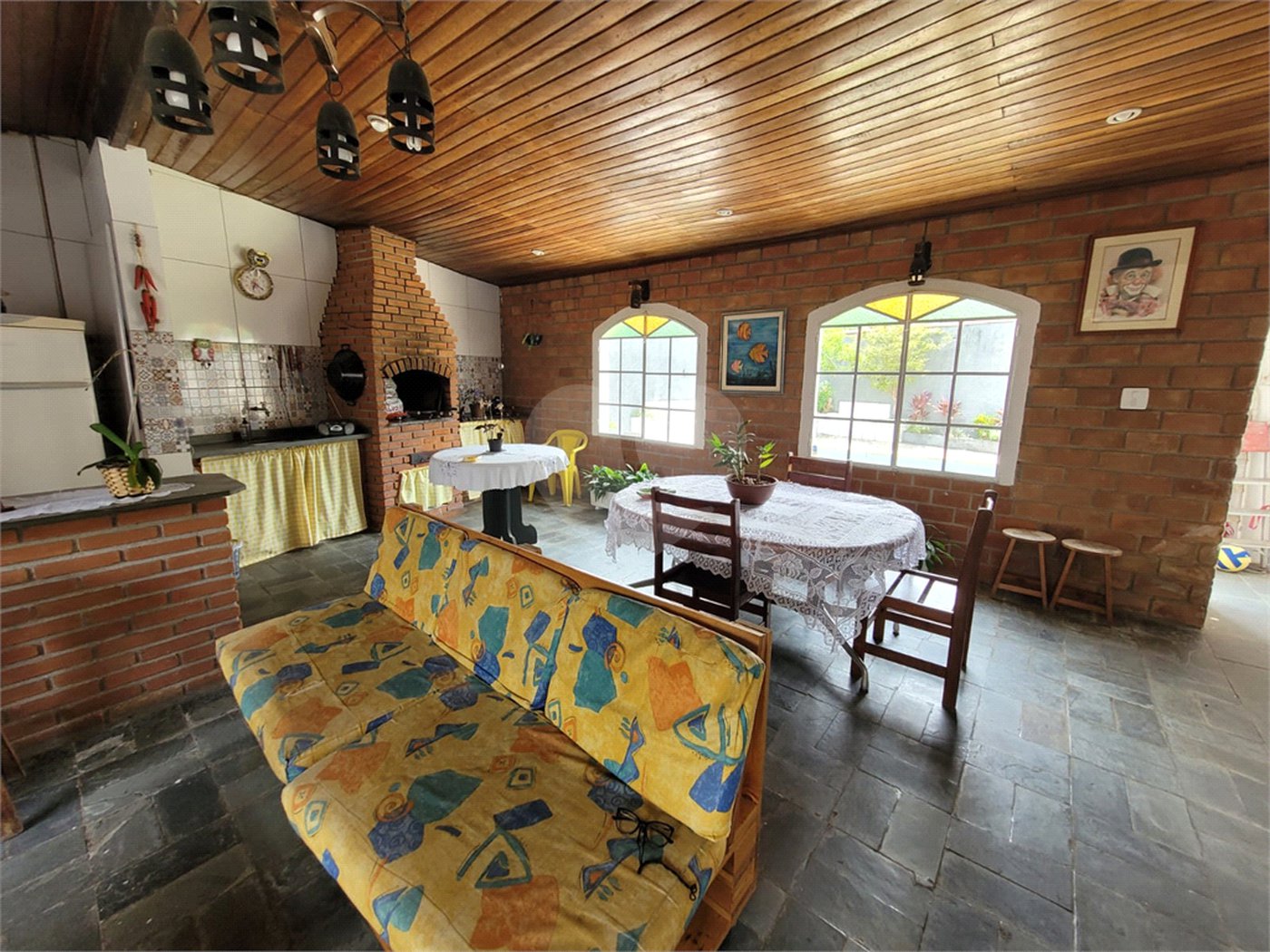 Casa Térrea à venda com 4 quartos, sendo 1 suíte,  em Vila Nova Socorro, Mogi das Cruzes, SP