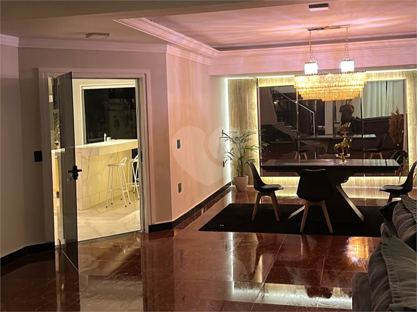 Casa à venda com 4 suítes no condomínio Golden Park Residence, Sorocaba - SP