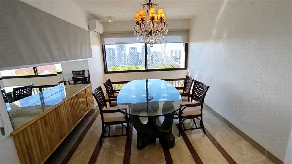 Duplex para alugar com 3 suítes em Real Parque, São Paulo, SP