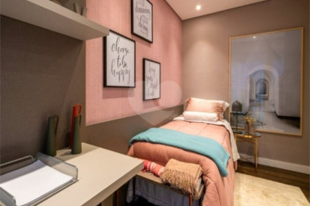 Apartamento à venda com 3 suítes em Moema, São Paulo, SP