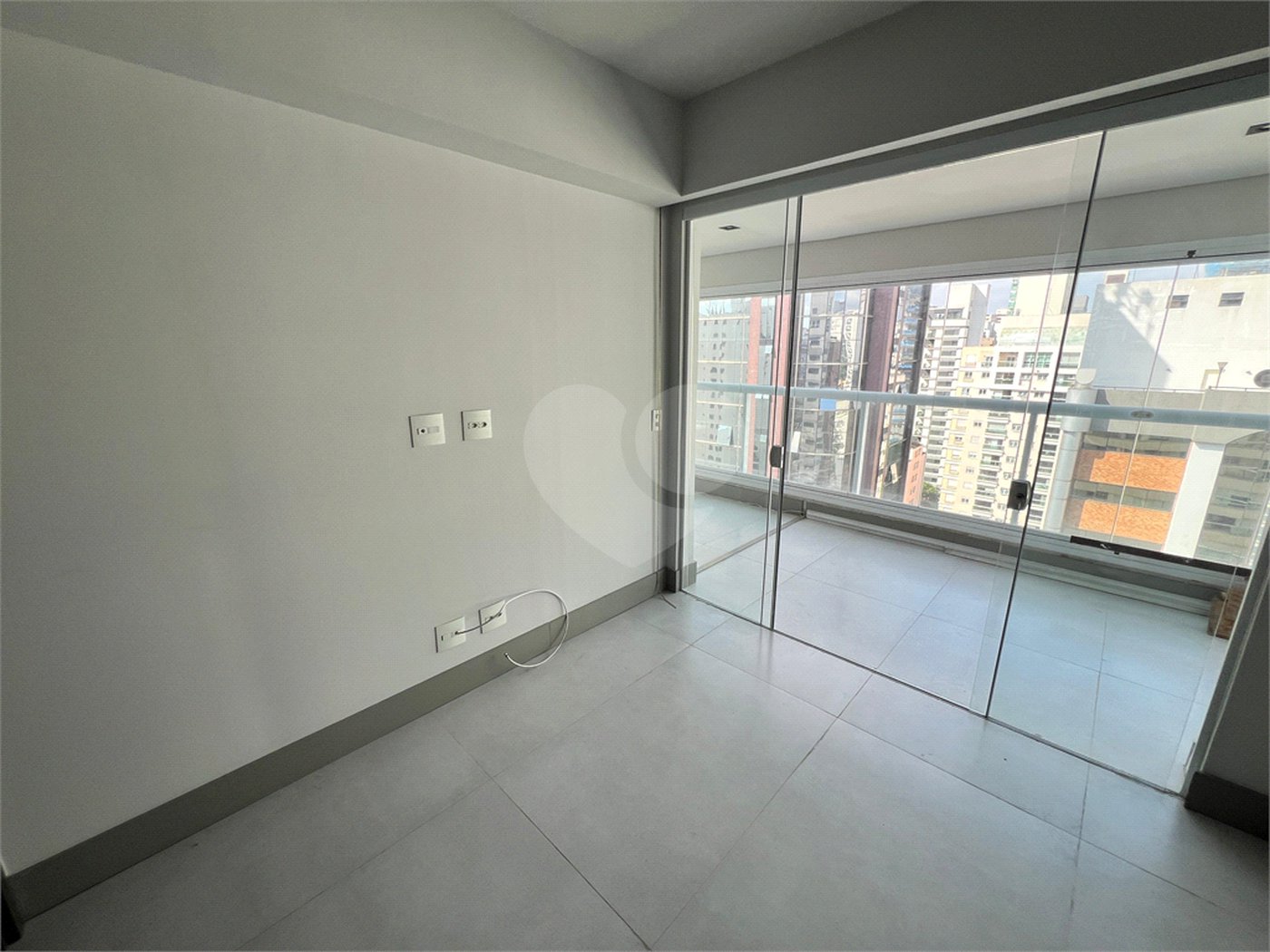 Apartamento à venda com 2 suítes em Indianópolis, São Paulo, SP