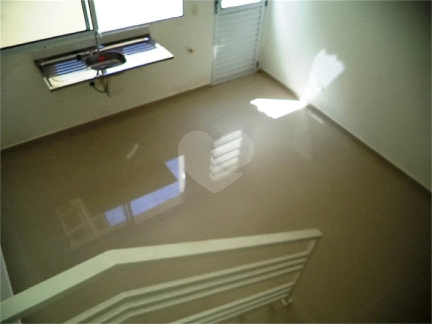 Casa à venda com 2 suítes no condomínio Villagio da Serra, São Paulo - SP