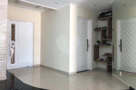 Casa à venda com 4 quartos, sendo 2 suítes, no condomínio Terras de São Francisco, Vinhedo - SP