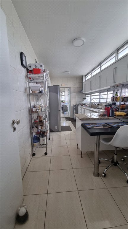 Apartamento à venda com 3 quartos, sendo 1 suíte, em Bela Vista, São Paulo, SP