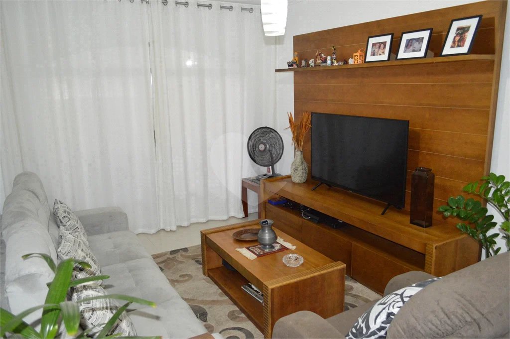 Casa à venda com 3 quartos, sendo 1 suíte, em Jardim Prudência, São Paulo, SP