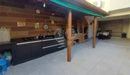 Sobrado à venda com 4 quartos, sendo 1 suíte,  em Jaraguá, São Paulo, SP