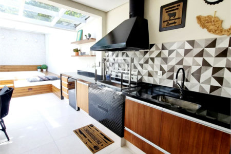 Casa à venda com 3 suítes no condomínio Villa Splendore, São Paulo - SP