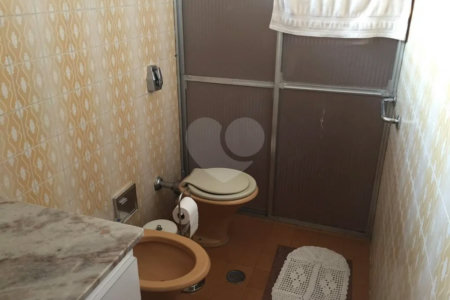 Casa à venda com 3 quartos, sendo 1 suíte, em Santana, São Paulo, SP