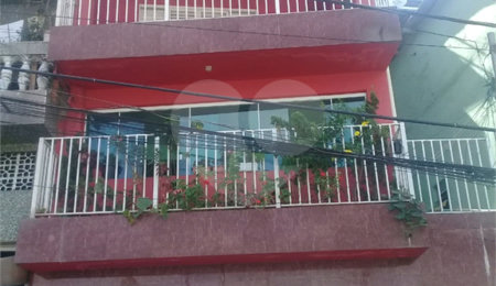 Sobrado à venda com 3 quartos no Brasilândia, São Paulo, SP