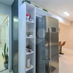 Espaço, conforto e uma localização privilegiada fazem deste apartamento mobiliado no Baeta Neves, em São Bernardo do Campo, uma excelente opção para seu novo lar. Com 118 m², três dormitórios e quatro banheiros, o imóvel oferece ambientes amplos para acomodar a família e receber amigos com comodidad