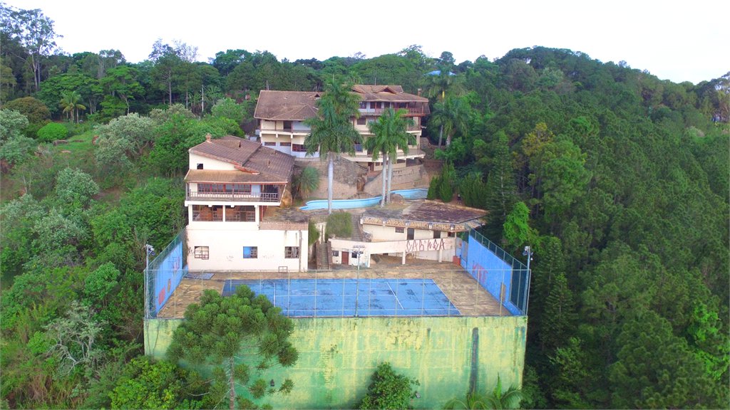 Casa à venda com 14 quartos, sendo 10 suítes, em Observatório, Vinhedo, SP