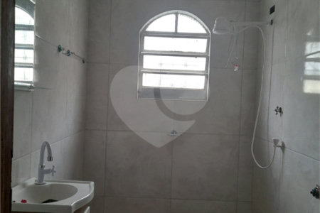 Sobrado à venda com 3 quartos em Vila Giordano, São Paulo, SP