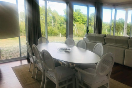Casa à venda com 3 quartos, sendo 1 suíte, no condomínio Residencial Patrimônio do Carmo, São Roque - SP