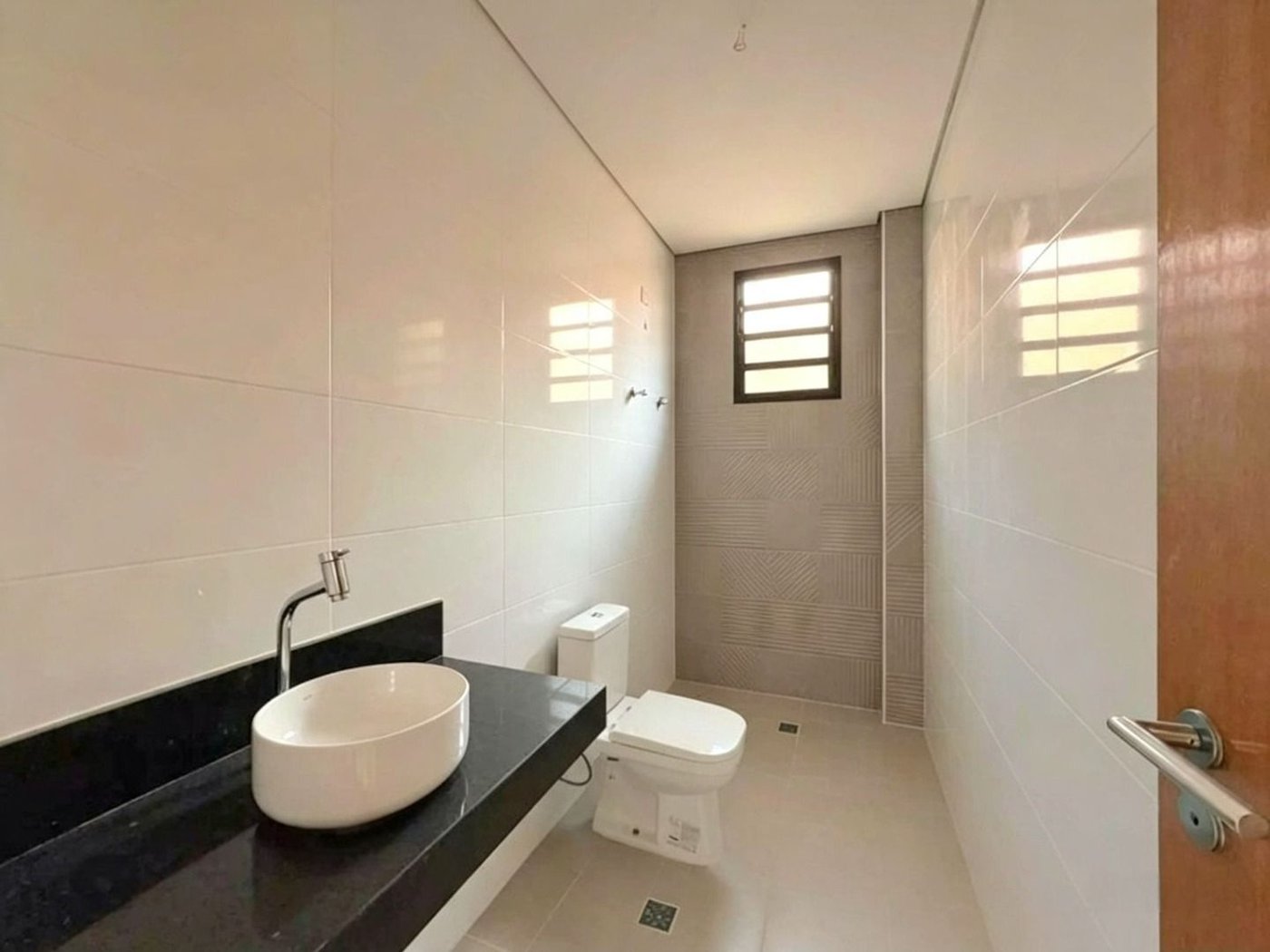 Sobreposta Alta à Venda na Aparecida em Santos | 3 Suítes | Piscina | Salão de Festas | 2 Vagas | 202 m²