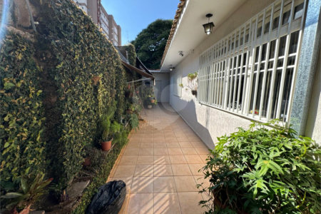 Casa com 4 quartos próxima á Santa Casa