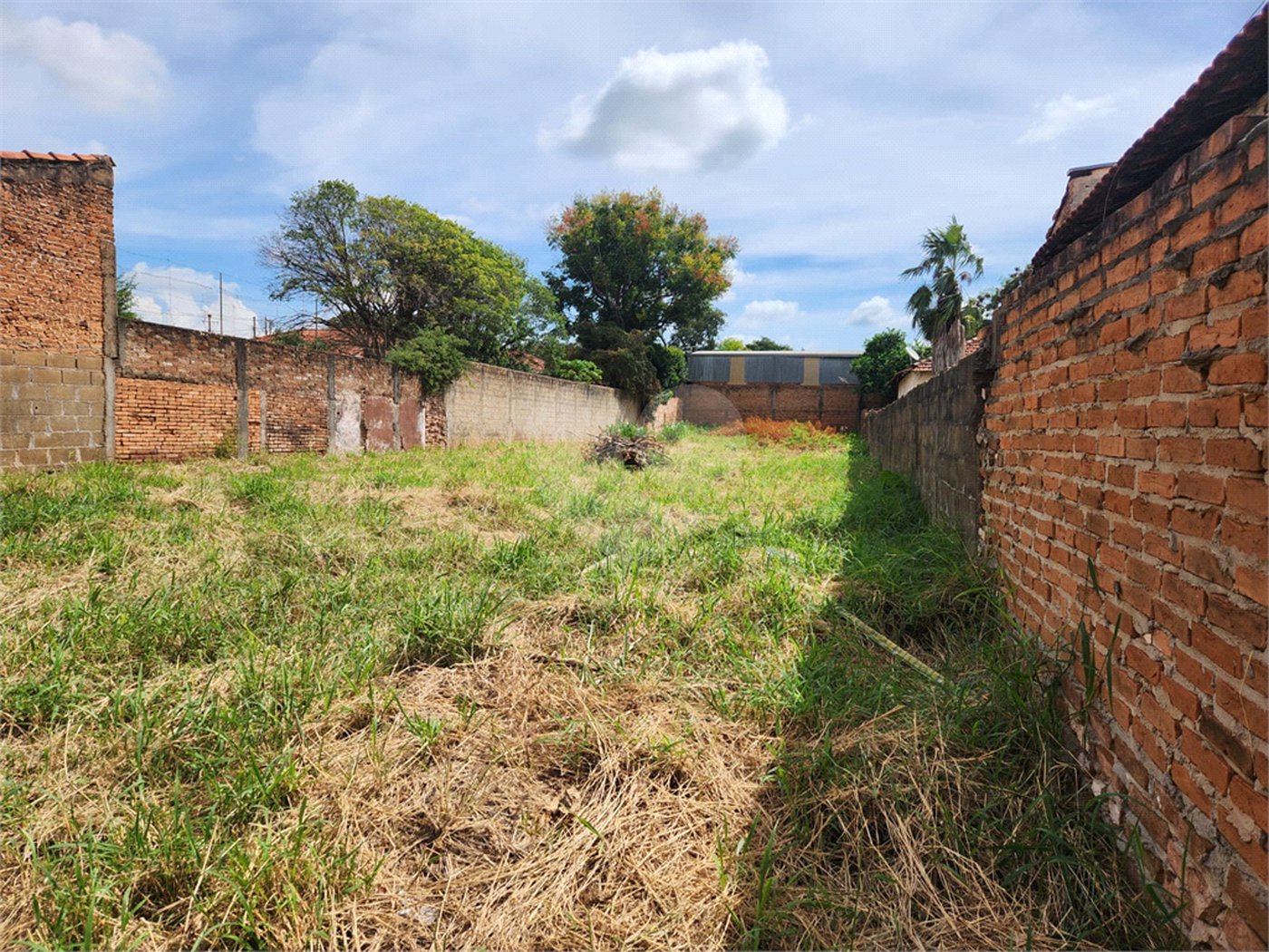 Terreno à venda em Jardim Quitandinha, Araraquara, SP