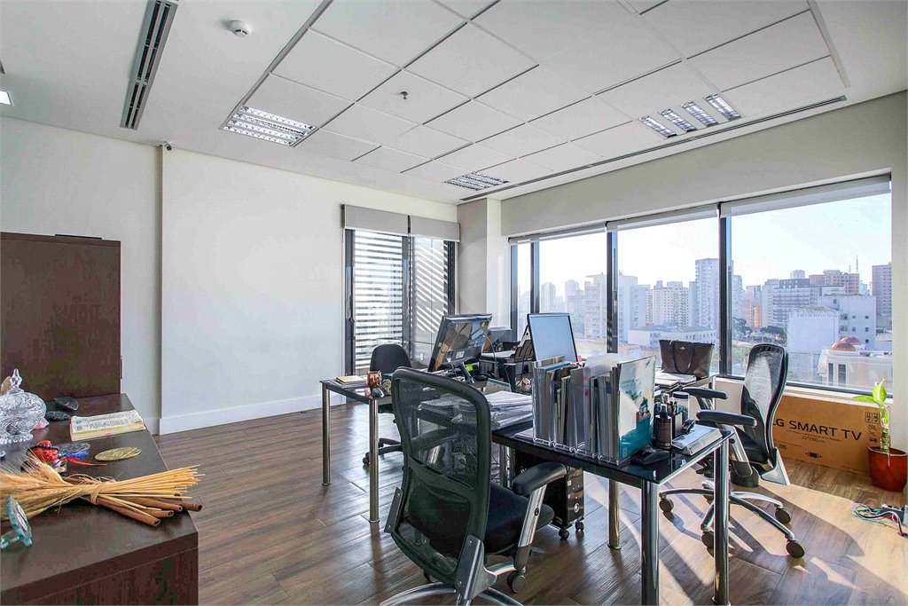 Sala à venda em Vila Mariana, São Paulo, SP