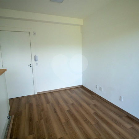 Apartamento para alugar com 2 quartos, sendo 1 suíte, em Chácaras Manão, Mairinque, SP