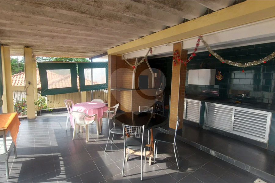 Casa à venda com 5 quartos, sendo 1 suíte, em Jabaquara, São Paulo, SP