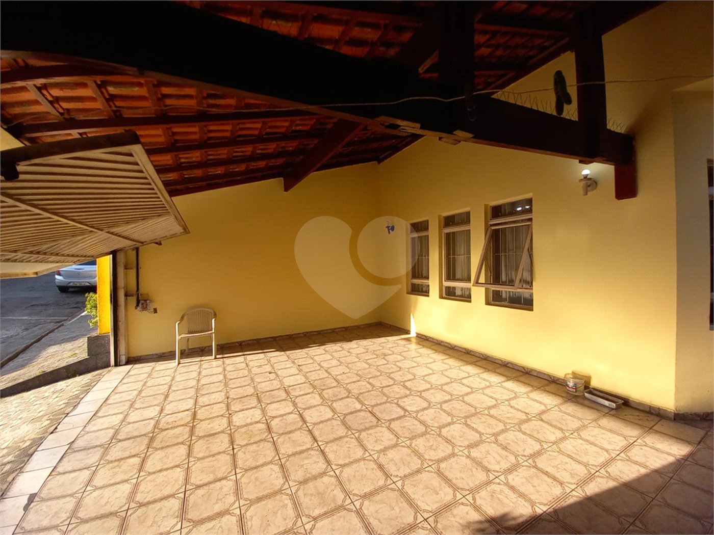 Sobrado à venda com 3 quartos, sendo 1 suíte,  em Tremembé, São Paulo, SP