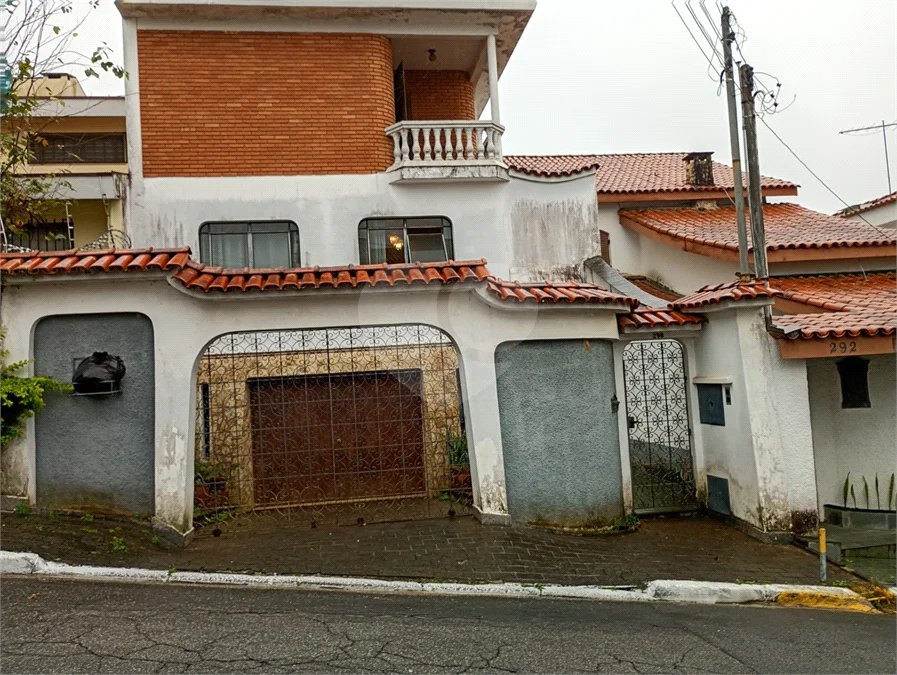 Sobrado à venda ou para alugar com 3 quartos, sendo 1 suíte, em Horto, São Paulo, SP