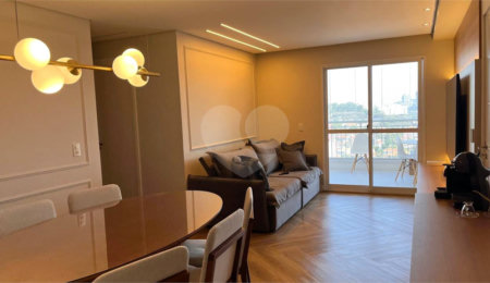 Apartamento à venda com 4 quartos, sendo 1 suíte,  em Jardim Vazani, São Paulo, SP