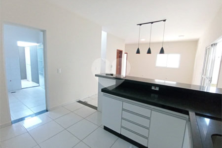 Casa de Vila à venda com 3 suítes em João Xxiii, Vinhedo, SP