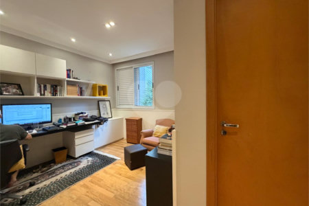 Apartamento à venda com 3 suítes em Itaim Bibi, São Paulo, SP