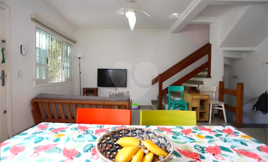 Casa à venda com 3 quartos, sendo 1 suíte,  no condomínio Residencial Villagio, São Paulo - SP