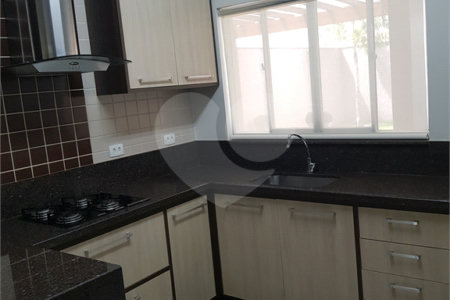 Casa à venda com 3 quartos, sendo 1 suíte, no condomínio Ilha das Águas, Salto - SP