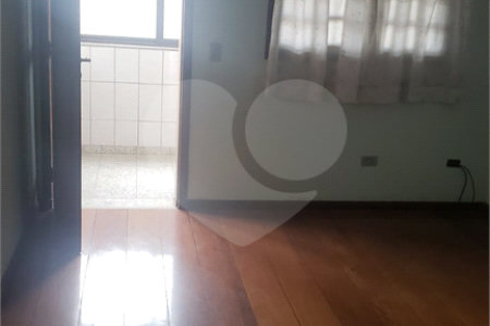 Sobrado à venda ou para alugar com 4 quartos, sendo 2 suítes, em Vila Congonhas, São Paulo, SP