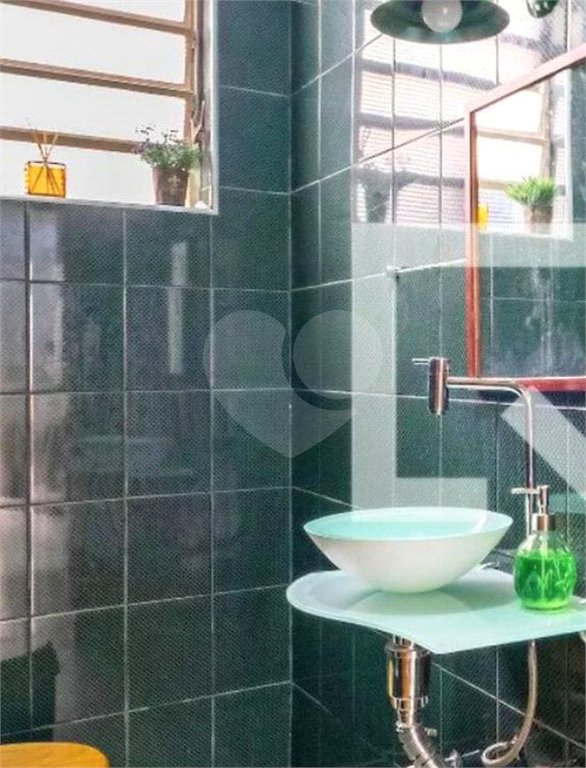 Casa à venda com 4 quartos, sendo 2 suítes, em Pinheiros, São Paulo, SP