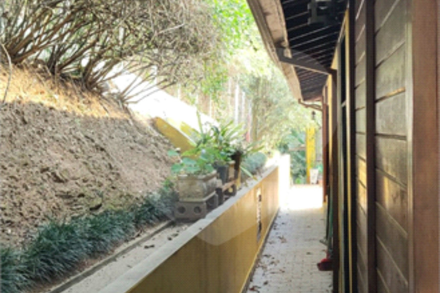 Casa à venda com 4 quartos, sendo 1 suíte, em Serra da Cantareira, Mairiporã, SP