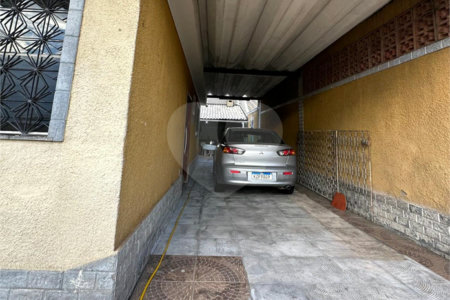 Casa à venda com 3 quartos em Santa Cruz, Rio de Janeiro, RJ