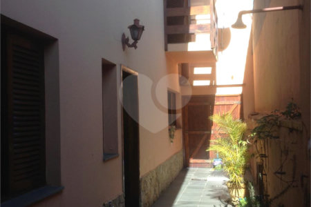 Casa à venda com 2 quartos, sendo 1 suíte,  em Vila Amorim, Suzano, SP