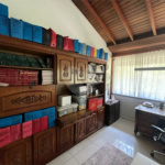 Casa à venda com 6 quartos, sendo 5 suítes, no condomínio Alpes da Cantareira, Mairiporã - SP