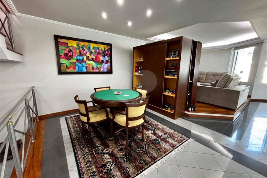 Sobrado à venda com 4 quartos, sendo 1 suíte, em Tremembé, São Paulo, SP