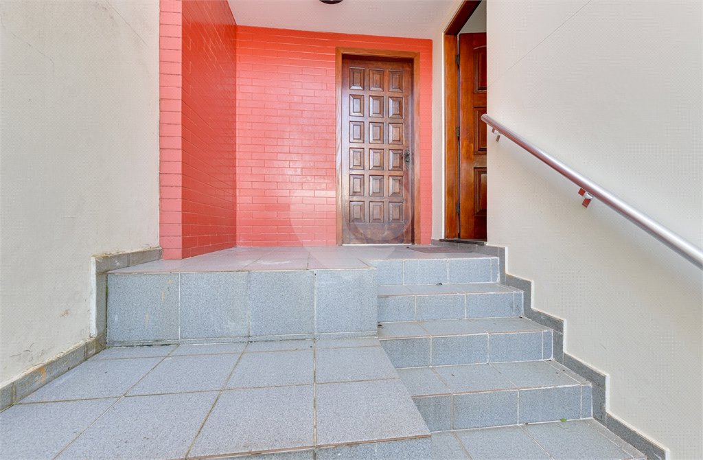 Sobrado à venda com 4 quartos, sendo 1 suíte, em Jardim Prudência, São Paulo, SP