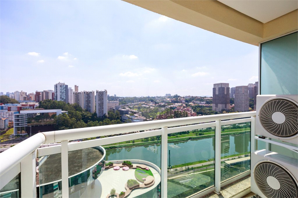 Apartamento à venda com 3 suítes em Cidade Monções, São Paulo, SP