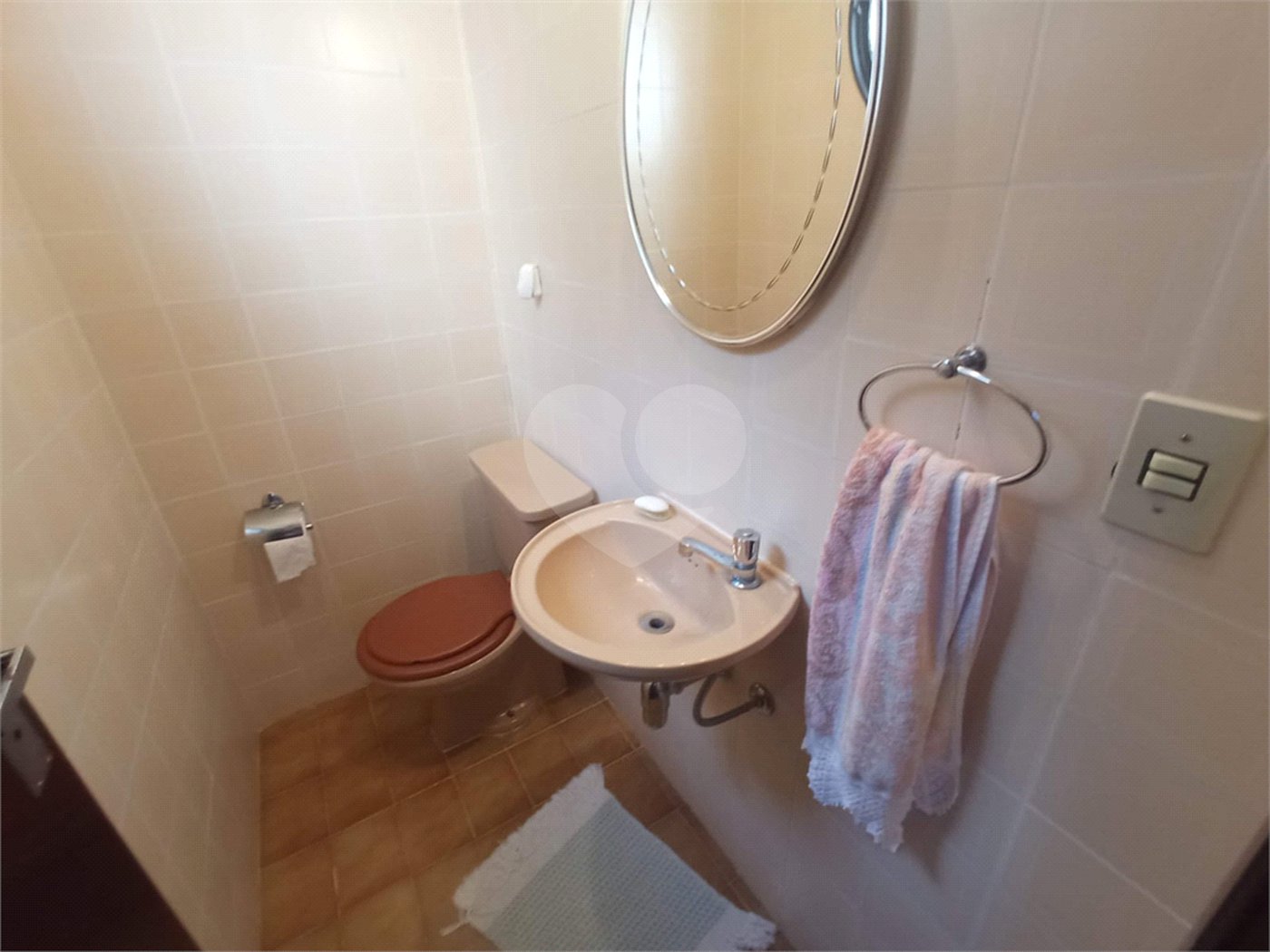 Casa à venda com 4 quartos, sendo 1 suíte, no condomínio Alpes da Cantareira, Mairiporã - SP