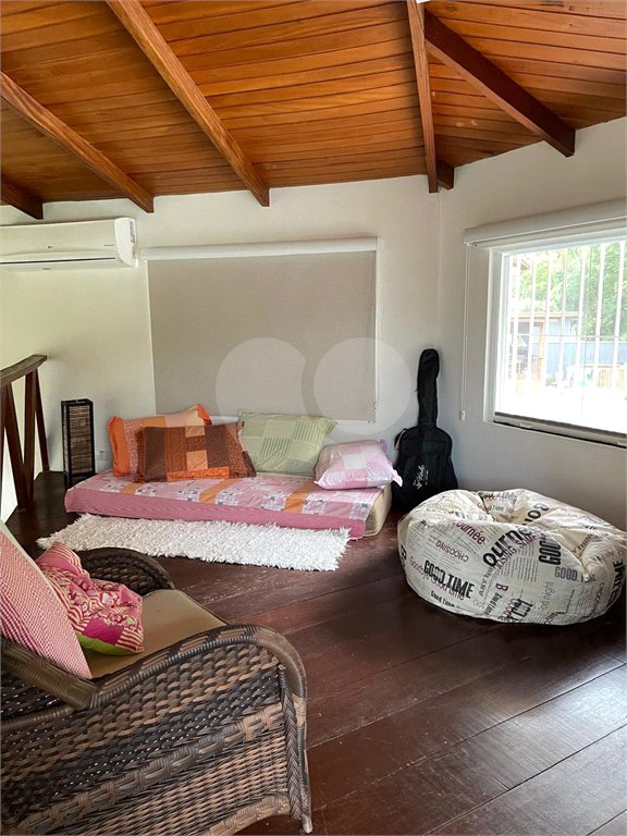 Casa à venda com 3 quartos, sendo 2 suítes,  em Maresias, São Sebastião, SP