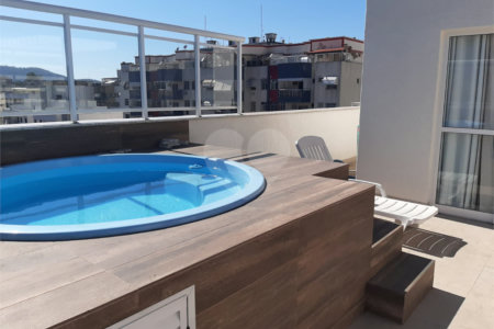 Cobertura à venda com 3 quartos, sendo 2 suítes,  em Tijuca, Rio de Janeiro, RJ