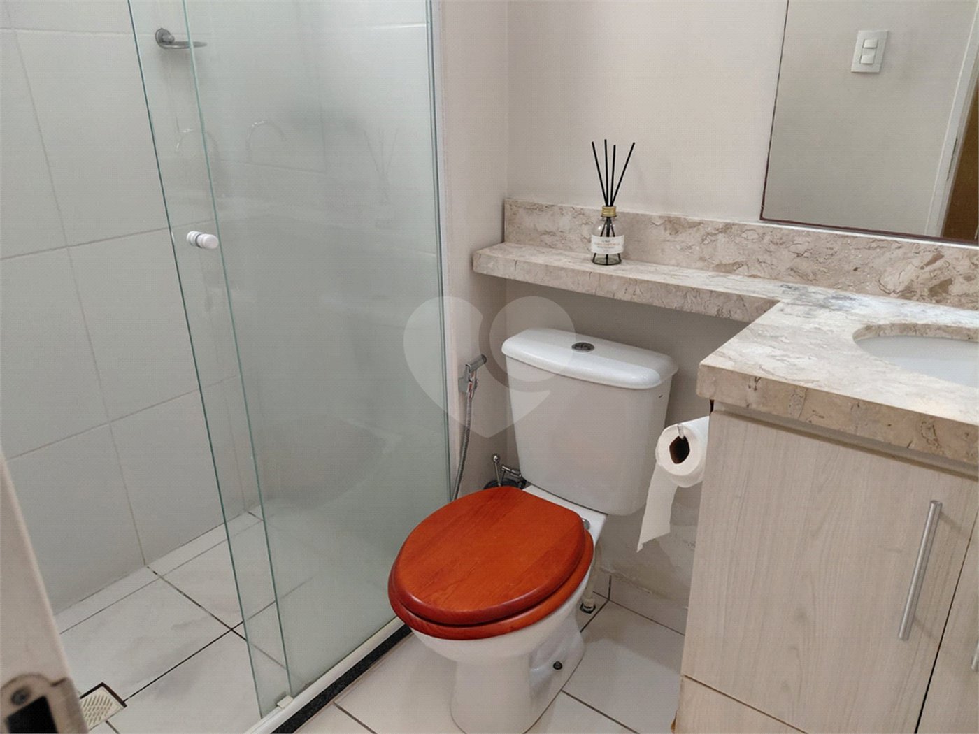 Apartamento à venda com 3 quartos, sendo 1 suíte, em Lapa, São Paulo, SP