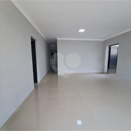 Casa para alugar com 5 quartos no Centro, Vinhedo, SP
