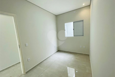 Casa de Vila à venda com 2 quartos em Jardim Dona Tereza, Sorocaba, SP