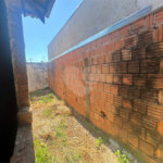 Casa á venda com 03 dormitórios, no residencial Itamarati em São Carlos.