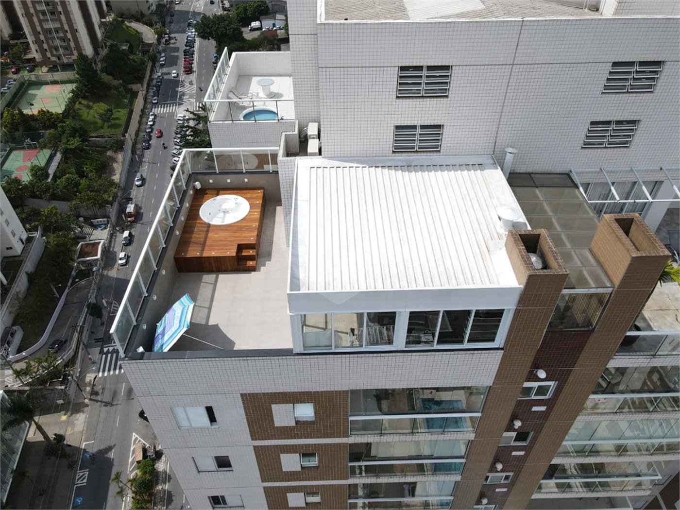 Apartamento à venda com 3 quartos, sendo 1 suíte,  em Baeta Neves, São Bernardo do Campo, SP