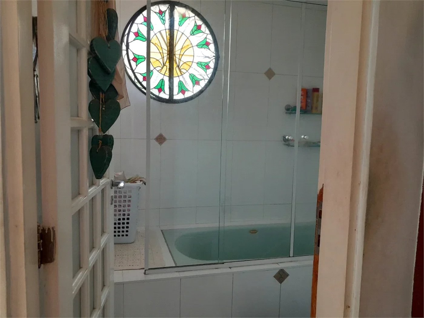 Sobrado à venda com 6 quartos, sendo 3 suítes,  em Rolinópolis, São Paulo, SP