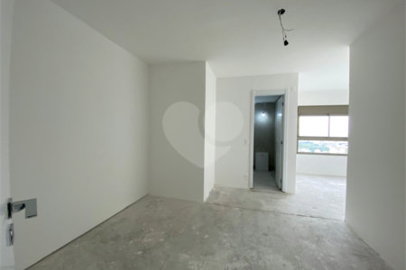 Apartamento à venda com 4 quartos, sendo 2 suítes,  em Perdizes, São Paulo, SP