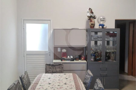 Casa à venda com 3 quartos, sendo 1 suíte, no condomínio Vilagio Vista Real, Paulínia - SP